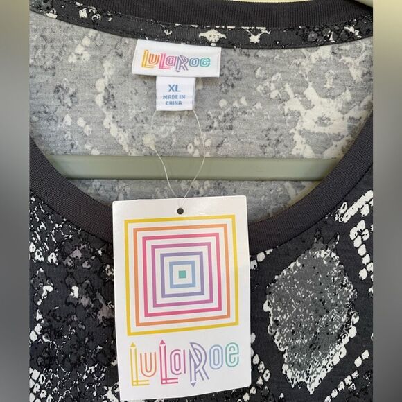 LuLaRoe Hudson Long Sleeve Shirt Snake Print Womens XL NEW - Picture 4 of 4
